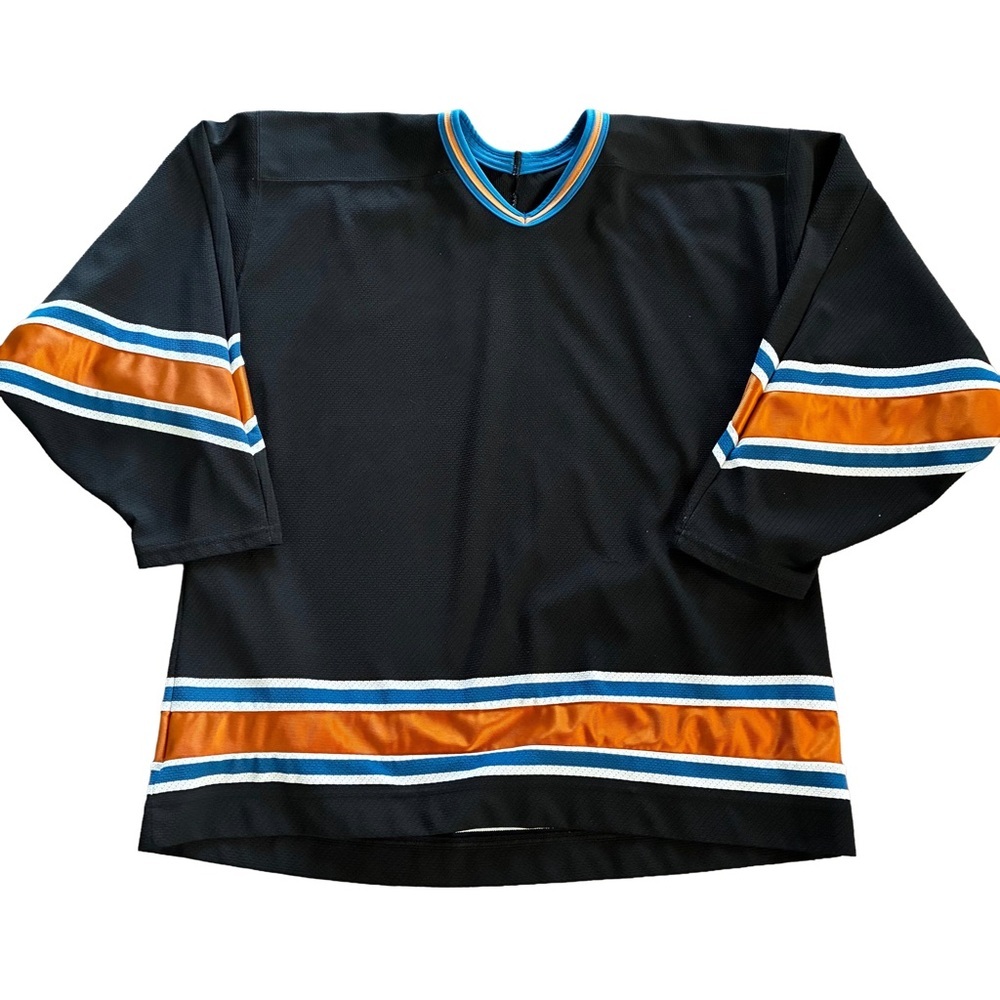 Vintage CCM Hockey Jersey XL – Made in Canada – Capitals Colorway – 90s Blank